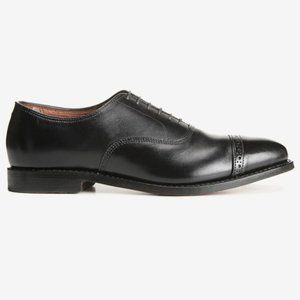 Allen Edmonds Fifth Avenue Cap-Toe Oxford (Size 9B)